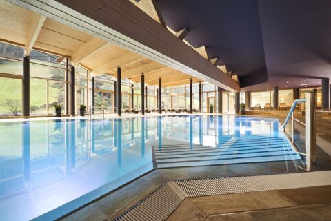 Schwarzwald Wellness Hotel Mineraltherme Bad Teinach